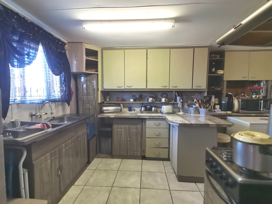 4 Bedroom Property for Sale in Dana Bay Western Cape